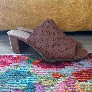 Jack Rogers Tan Laser Cut Mules